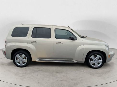Used 2009 Chevrolet HHR LS FWD image 6