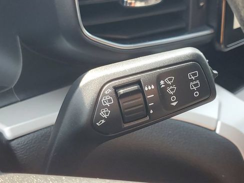 Certified 2023 Ford Explorer XLT w/ Equipment Group 202A AWD/4WD image 16