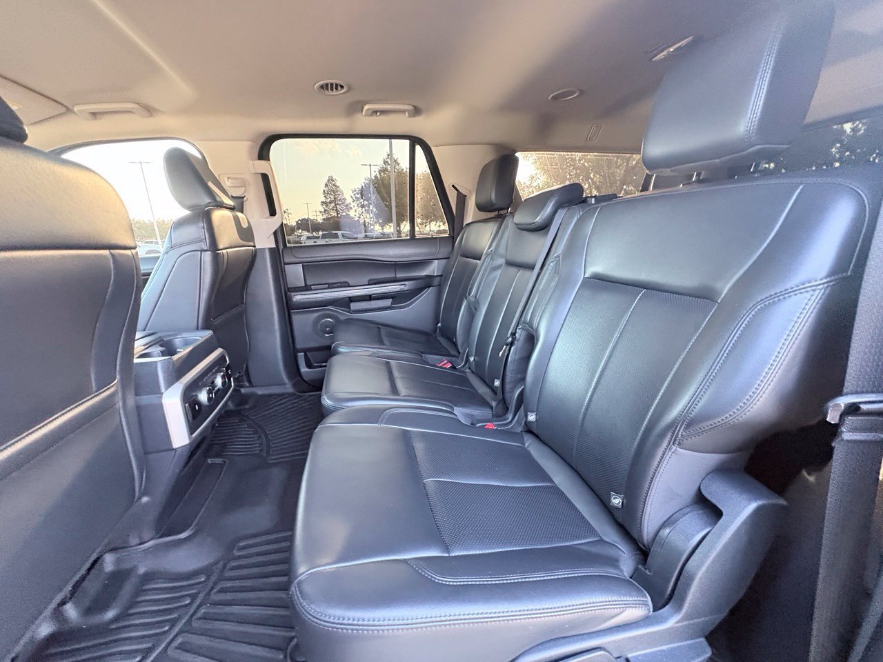 Used 2023 Ford Expedition Max XLT AWD/4WD image 7