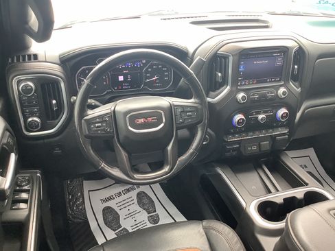 Used 2021 GMC Sierra 1500 AT4 w/ AT4 Value Package AWD/4WD image 12