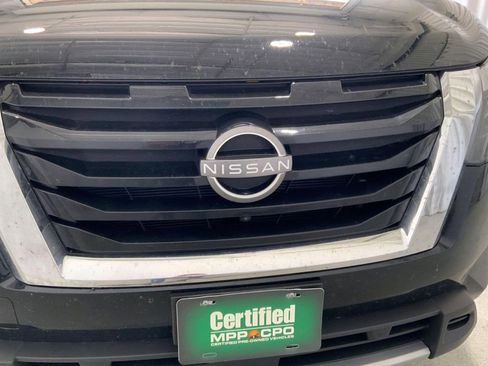 Used 2025 Nissan Pathfinder SL FWD image 27