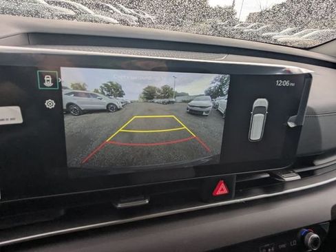 New 2027 Kia Carnival EX FWD image 24