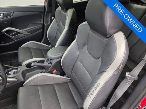 Used 2016 Hyundai Veloster Turbo w/ Option Group 04 FWD image 12