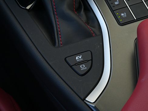 Used 2023 Lexus UX 250h F Sport FWD image 22