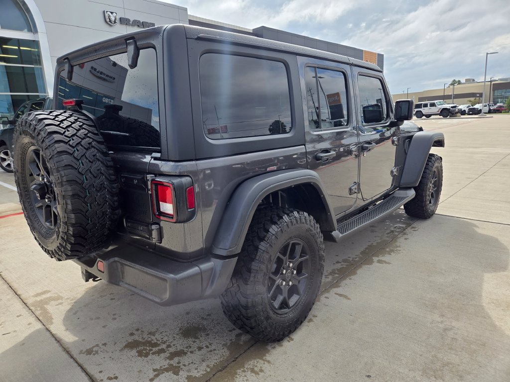 Used 2024 Jeep Wrangler Unlimited Sport AWD/4WD image 3