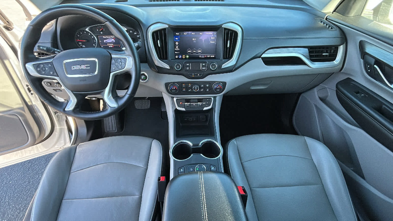 Used 2023 GMC Terrain SLT AWD/4WD image 26