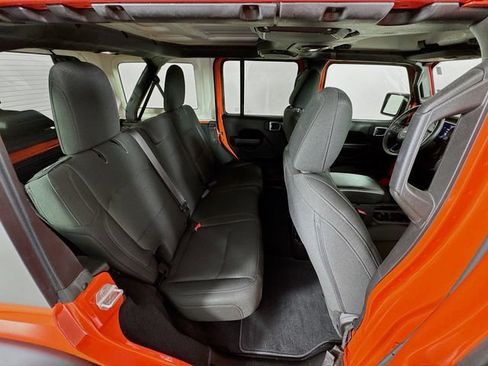 Used 2018 Jeep Wrangler Unlimited Sport S AWD/4WD image 30