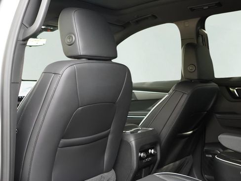 New 2026 Buick Enclave Sport Touring w/ Super Cruise Package FWD image 27