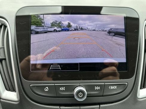 Used 2024 Chevrolet Malibu LT FWD image 25