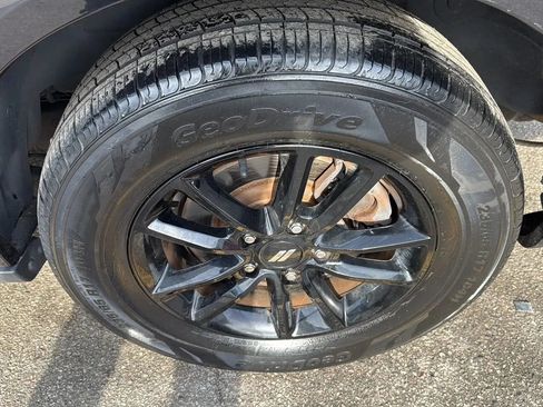 Used 2020 Dodge Grand Caravan GT FWD image 9