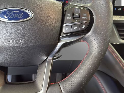 Certified 2025 Ford Explorer ST-Line w/ Premium Package AWD/4WD image 16