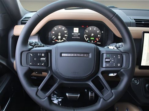 New 2025 Land Rover Defender 110 V8 image 18