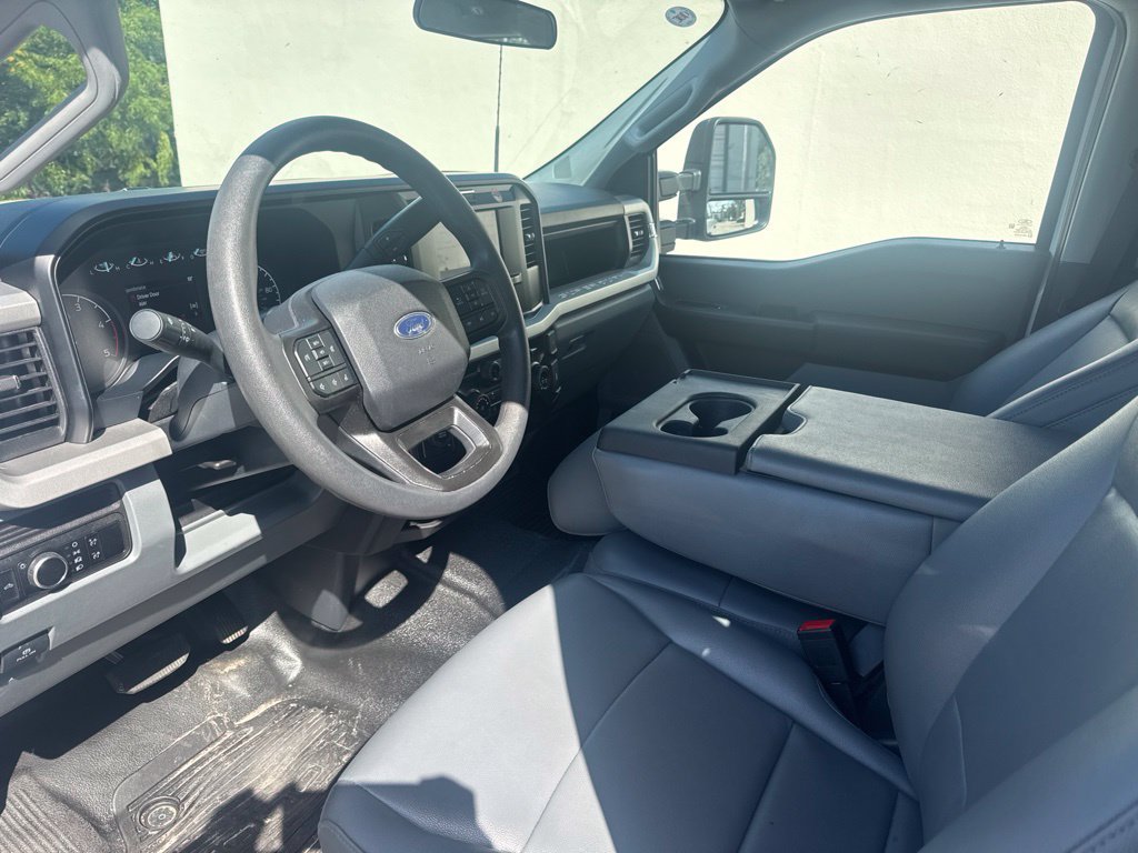 Used 2026 Ford F250 XL AWD/4WD image 3