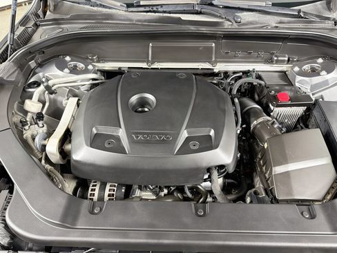 Used 2019 Volvo XC60 T5 Inscription w/ Protection Package FWD image 33