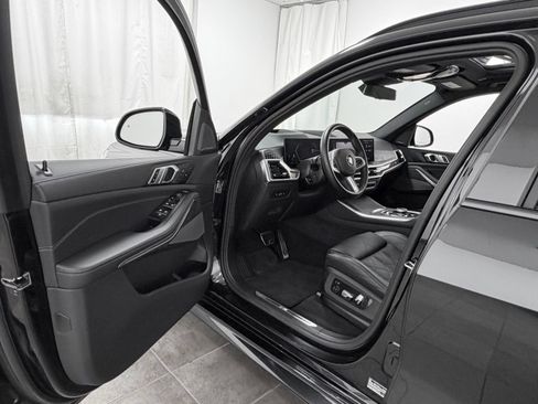 Used 2025 BMW X5 xDrive40i w/ M Sport Package AWD/4WD image 24
