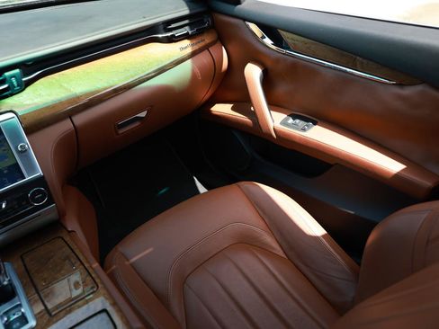 Used 2015 Maserati Quattroporte S Q4 AWD/4WD image 22