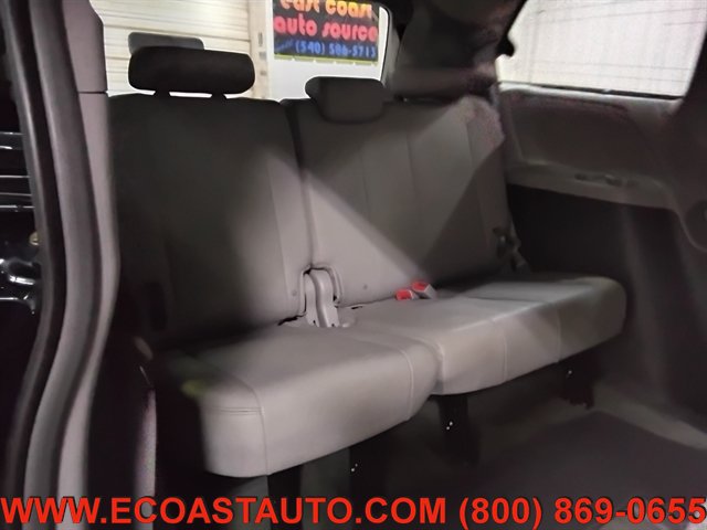 Used 2017 Toyota Sienna XLE w/ XLE Navigation Package AWD/4WD image 17