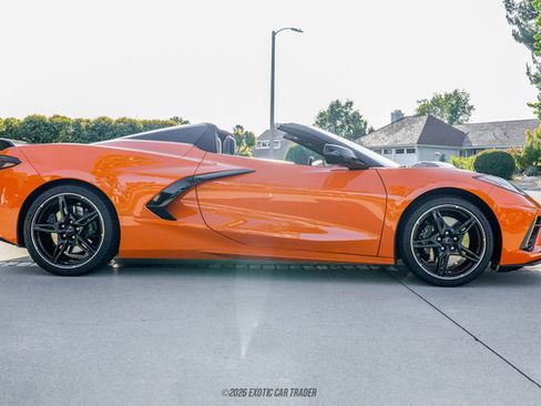 Used 2023 Chevrolet Corvette Stingray Preferred Conv w/ Z51 Performance Package RWD image 7