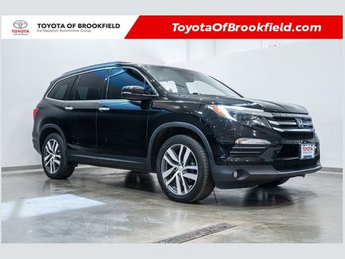 Used 2017 Honda Pilot Elite image 1