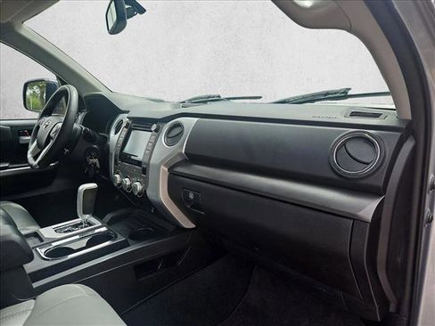 Used 2016 Toyota Tundra SR5 w/ SR5 Upgrade Package RWD image 20