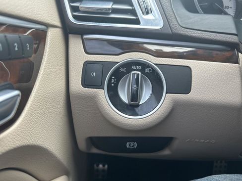 Used 2014 Mercedes-Benz E 350 Coupe image 16