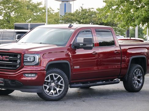 Used 2018 RAM 1500 Laramie w/ Convenience Group AWD/4WD image 17