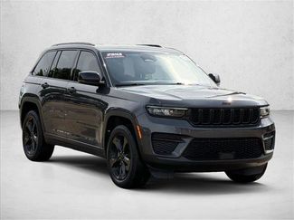 Used 2022 Jeep Grand Cherokee Altitude AWD/4WD video 3