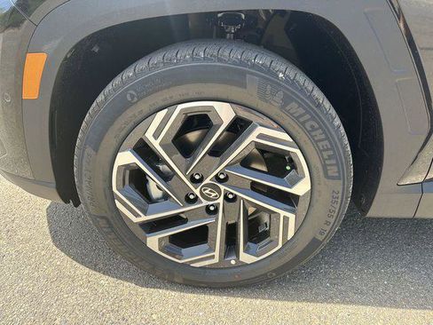 New 2025 Hyundai Tucson Limited image 11