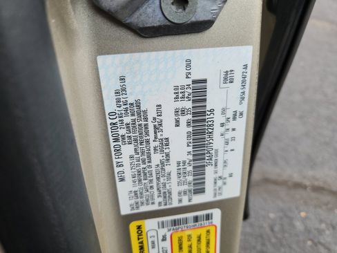 Used 2017 Ford Fusion SE w/ Fusion SE Technology Package image 25