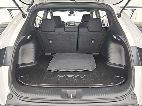 Used 2024 Honda HR-V Sport image 16