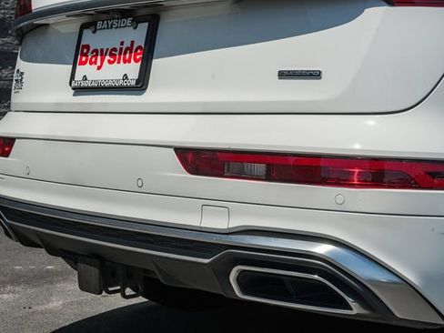 Used 2023 Audi Q5 2.0T Premium Plus w/ Premium Plus Package AWD/4WD image 11