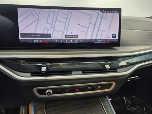 Used 2025 BMW X5 xDrive50e w/ M Sport Package image 23