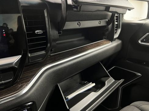 Used 2023 GMC Sierra 1500 Elevation image 44