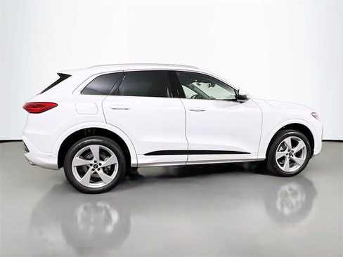 New 2025 Audi Q5 2.0T Premium Plus image 8