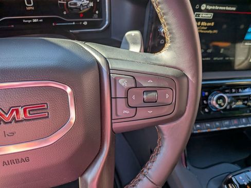 Certified 2025 GMC Sierra 1500 AT4 w/ AT4 Premium Package AWD/4WD image 15