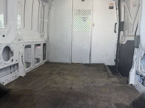 Used 2022 Ford Transit 250 Medium Roof RWD image 14