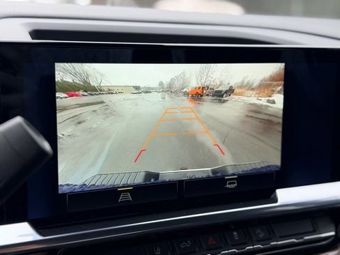 Used 2024 Chevrolet Silverado 2500 LT w/ Convenience Package image 15