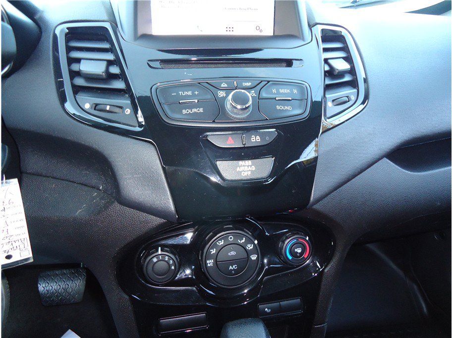 Used 2016 Ford Fiesta SE w/ Equipment Group 201A FWD image 21