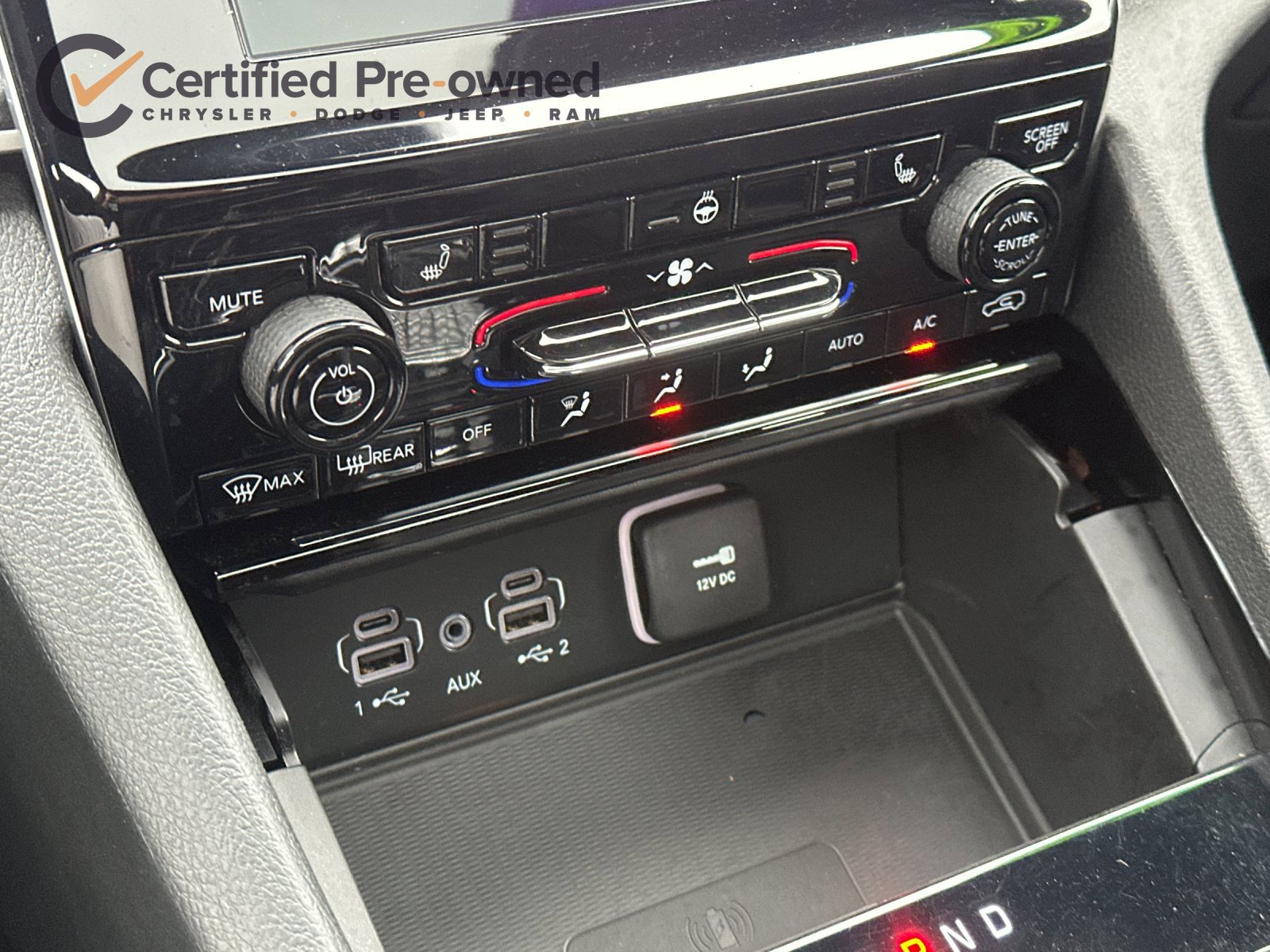 Used 2023 Jeep Grand Cherokee Altitude AWD/4WD image 21