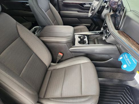 Certified 2025 Chevrolet Tahoe LS image 14