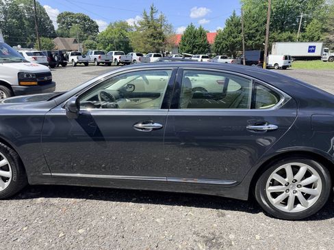 Used 2008 Lexus LS 460 RWD image 11