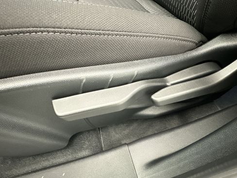 New 2026 Chevrolet Equinox LT w/ LPO, Floor Liner Package AWD/4WD image 14
