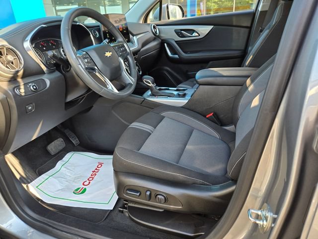 Used 2025 Chevrolet Blazer LT AWD/4WD image 10