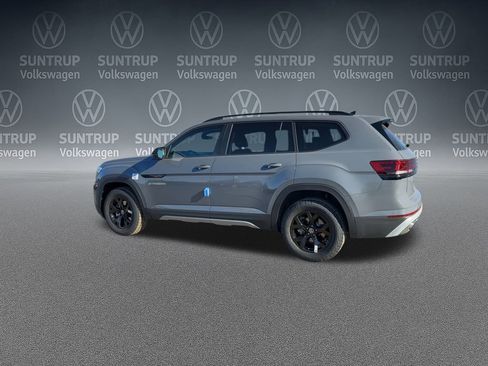 New 2025 Volkswagen Atlas Peak Edition SE image 38