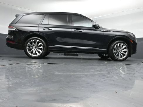 Certified 2025 Lincoln Aviator AWD w/ Jet Appearance Package image 42