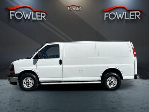 Used 2024 GMC Savana 2500 w/ Driver Convenience Package RWD image 2