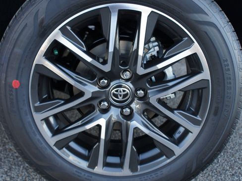New 2026 Toyota Corolla Cross XLE FWD image 10