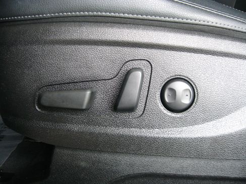 Certified 2022 Kia Telluride EX w/ EX Premium Package image 13