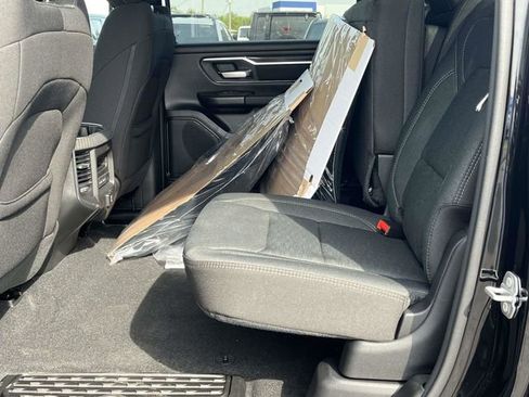 New 2026 RAM 1500 4x4 Crew Cab image 12