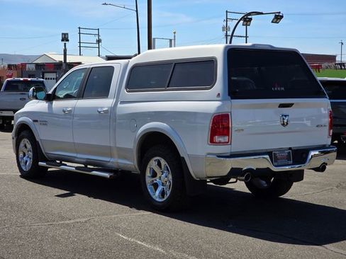 Used 2018 RAM 1500 Laramie AWD/4WD image 3
